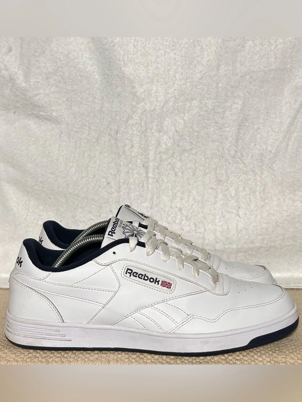 Reebok Mens White Club Memt Classic Leather Low Lace Sneakers Shoes SZ US 12